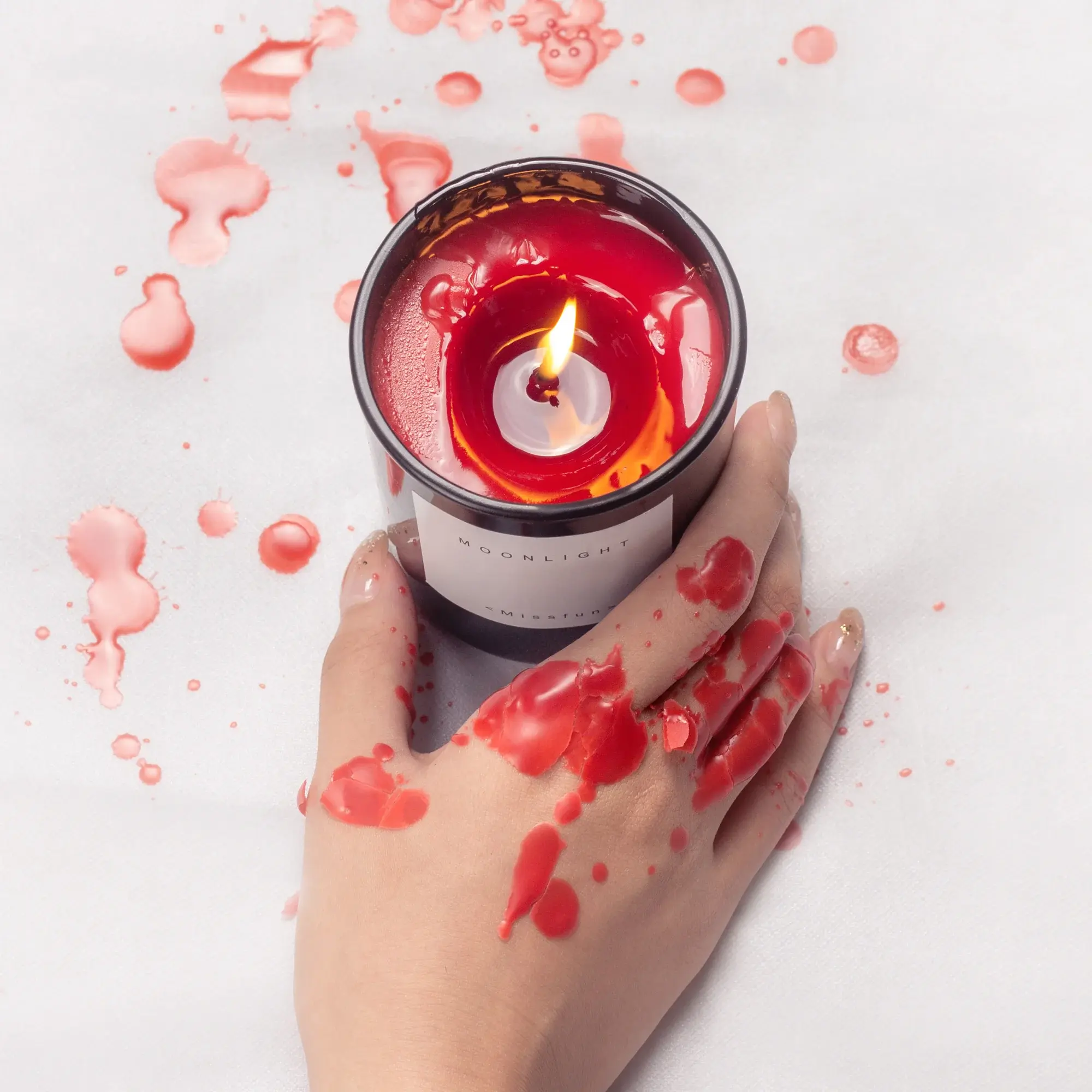 Luôn thử nến không bỏng trước khi chơi nến không bỏng